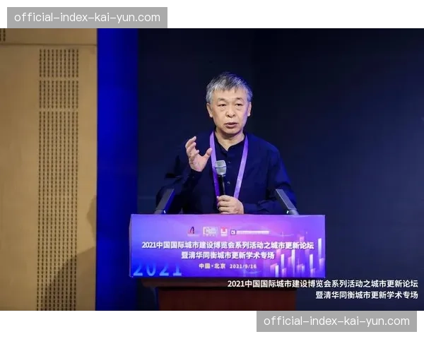 智能辅助决策系统不仅参与裁判判定，还通过接口将过程透明地呈现给受众