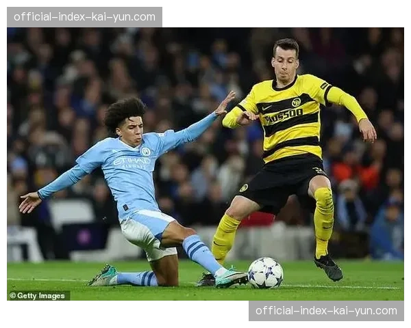 人物聚焦：19岁小将里科-刘易斯首次戴上曼城队长袖标