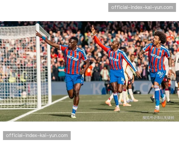 从垫底到中游：深度回顾水晶宫在格拉斯纳执教下的战术变革之路